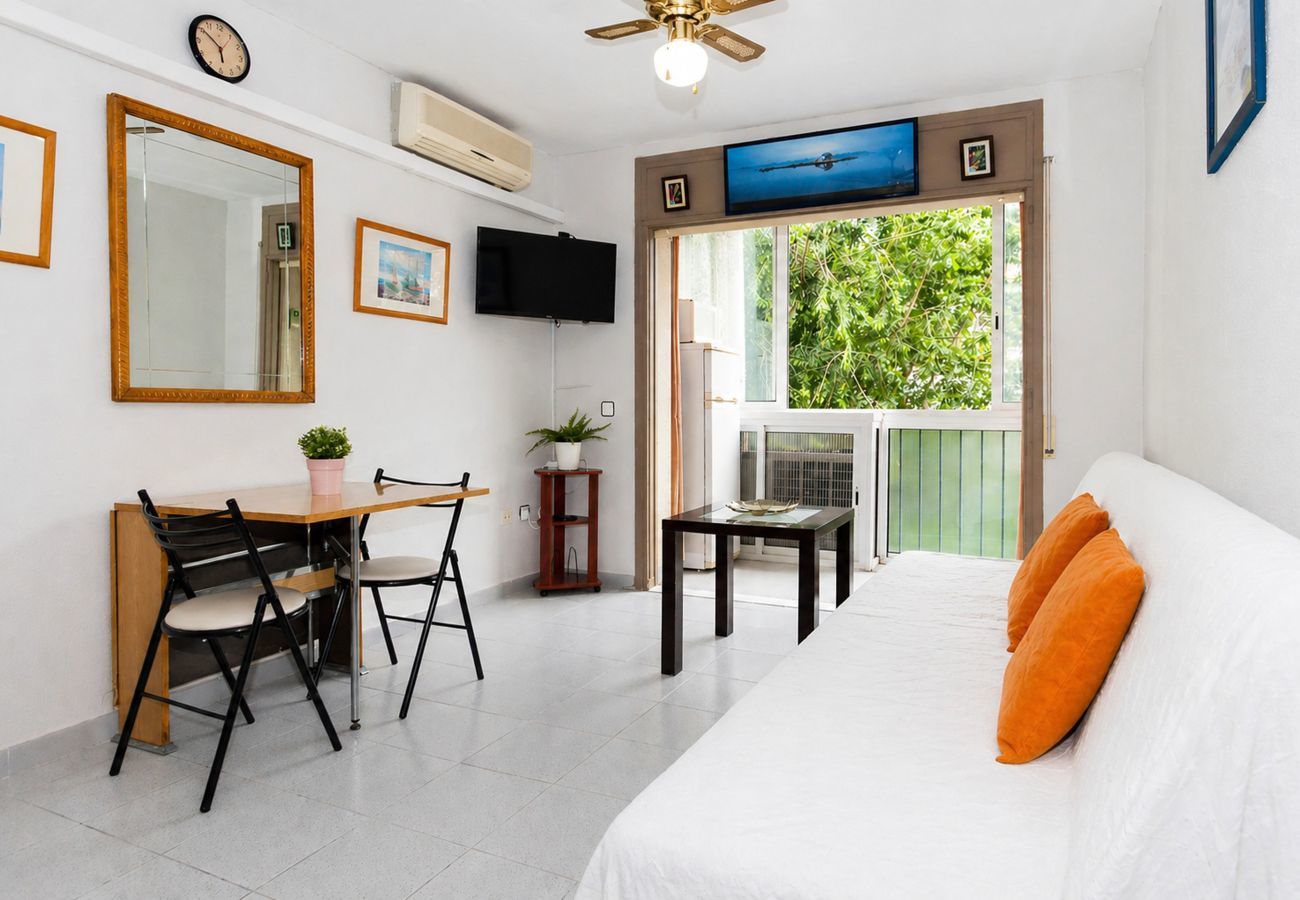 Estudi en Rosas / Roses - 1231 PUNTA DEL ESTE 150m PLAYA