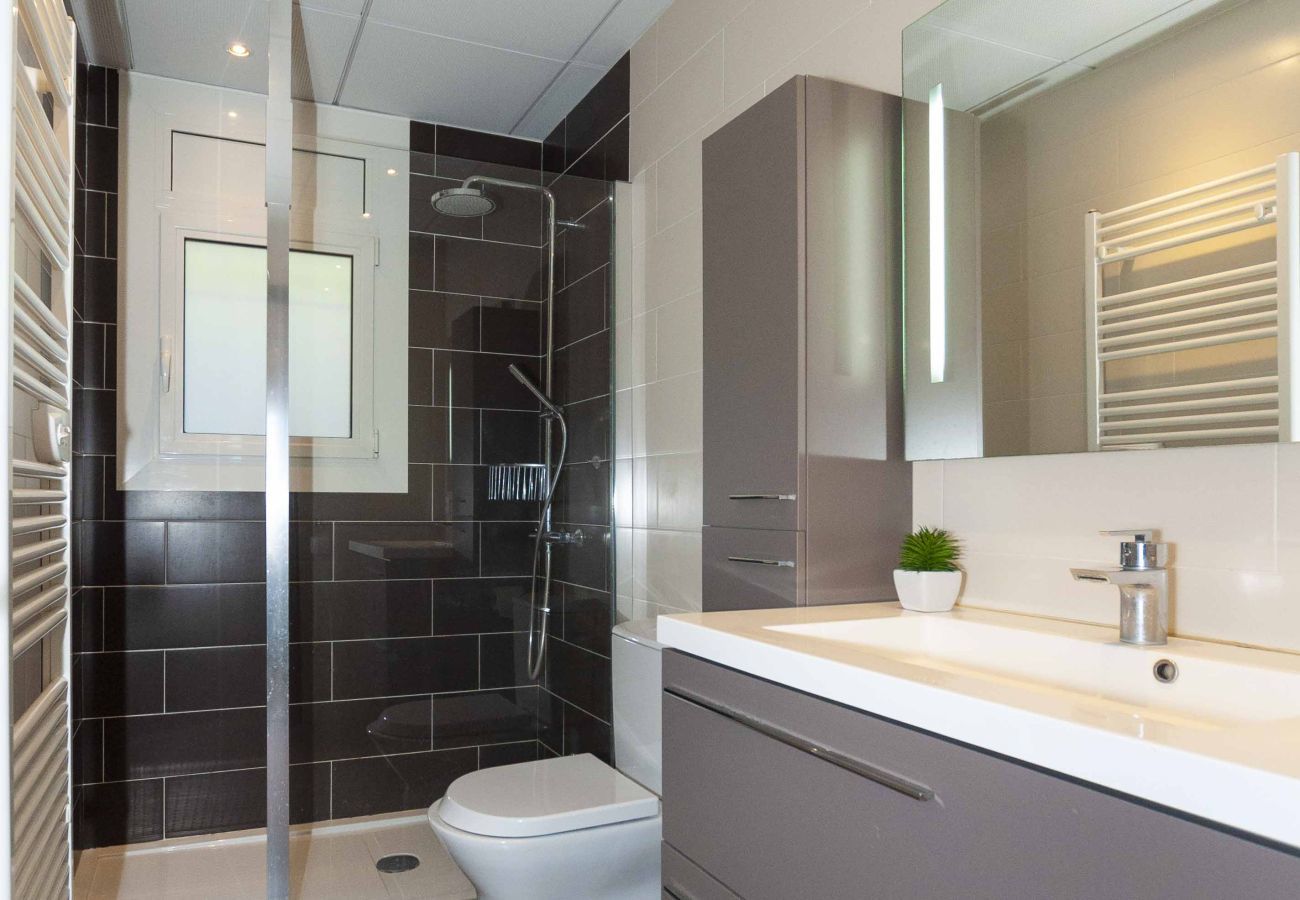 Apartament en Rosas / Roses - 1233 VILA NEUS con piscina