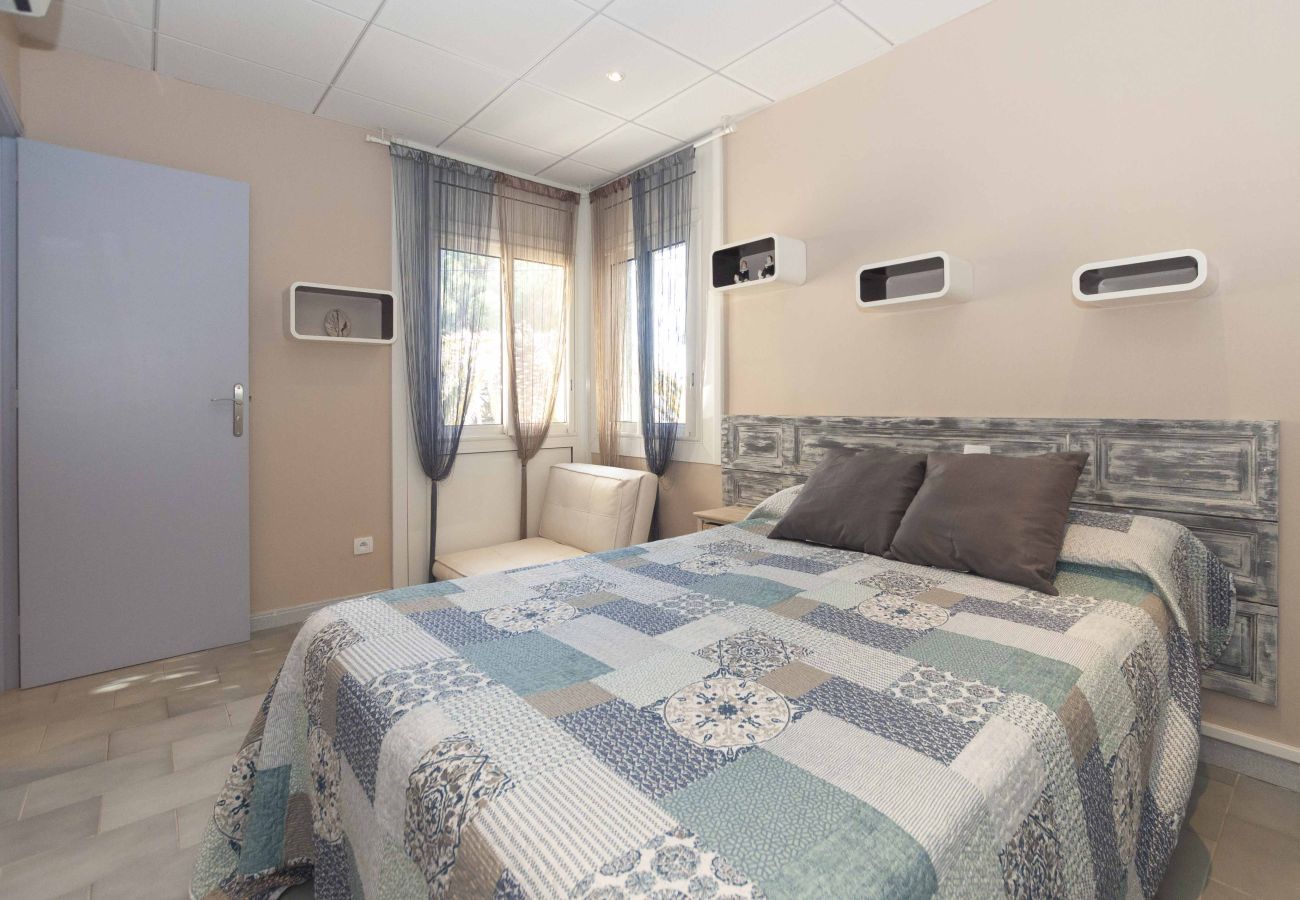 Apartament en Rosas / Roses - 1233 VILA NEUS con piscina