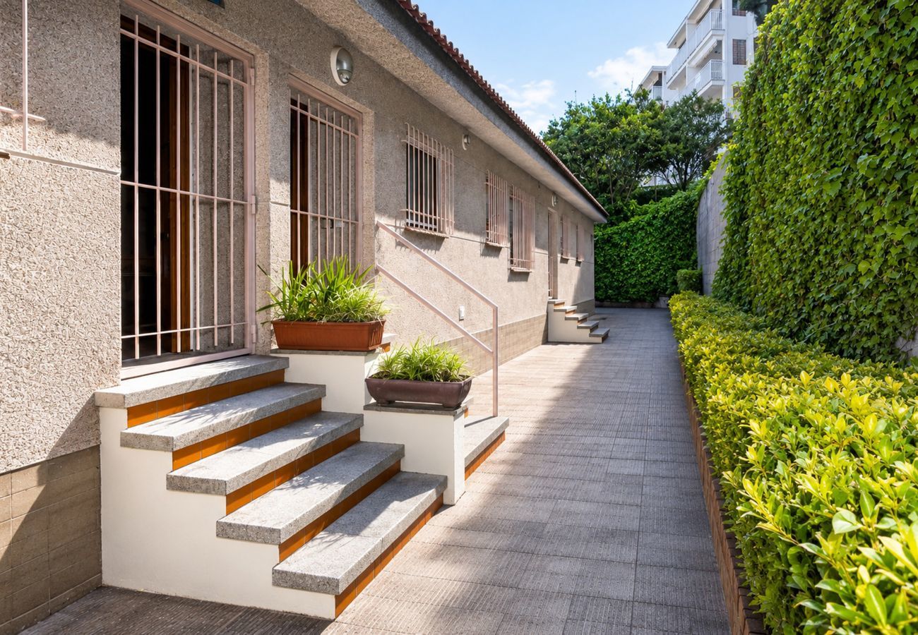 Apartament en Rosas / Roses - 1233 VILA NEUS con piscina - APIVEND