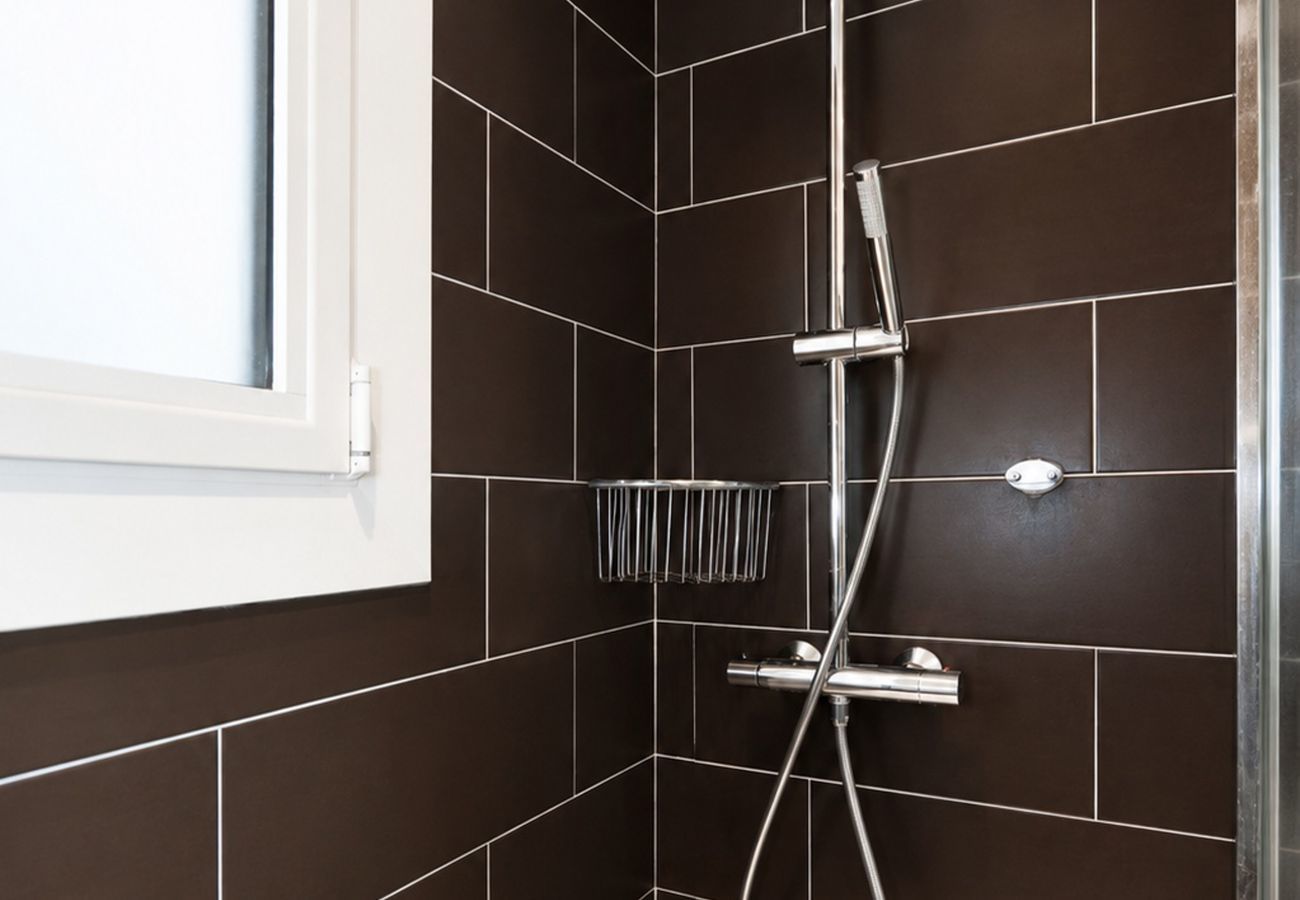 Apartament en Rosas / Roses - 1233 VILA NEUS con piscina - APIVEND