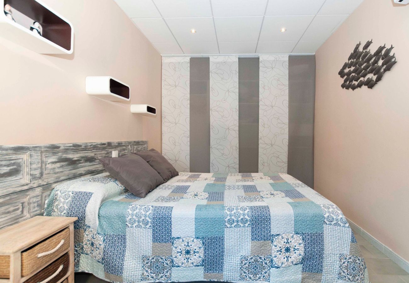 Apartament en Rosas / Roses - 1233 VILA NEUS con piscina - APIVEND