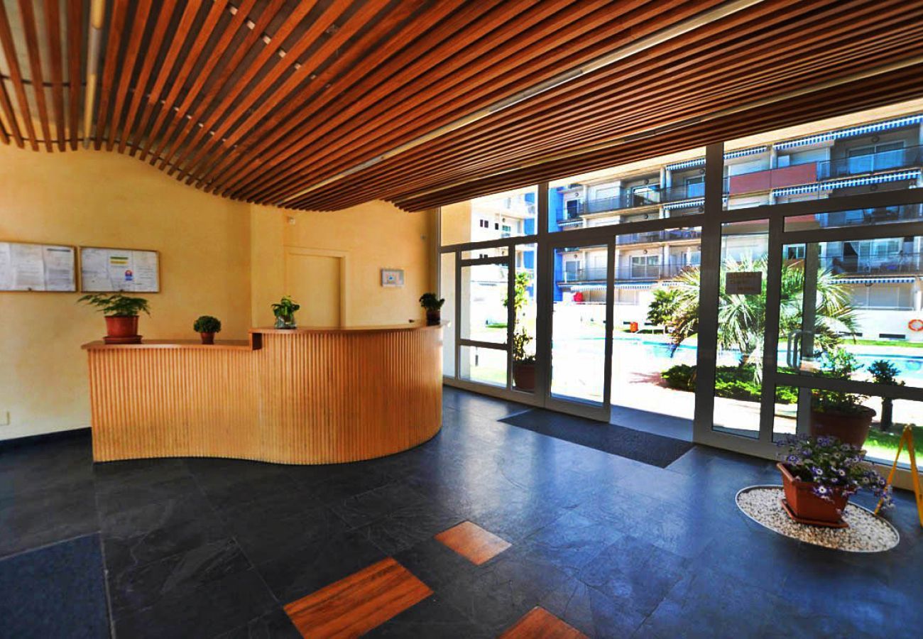 Apartament en Rosas / Roses - 1235 BLAUMARINA con piscina