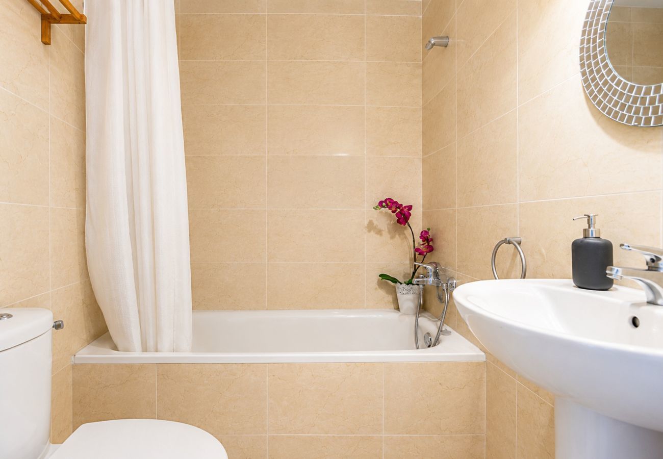 Apartament en Rosas / Roses - 1235 BLAUMARINA con piscina - APIVEND