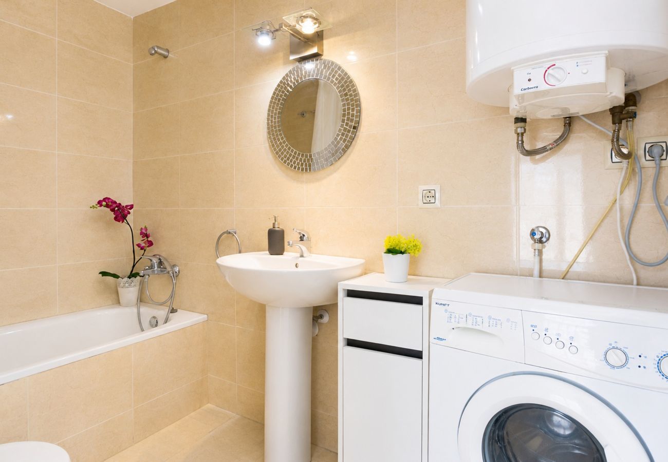 Apartament en Rosas / Roses - 1235 BLAUMARINA con piscina - APIVEND