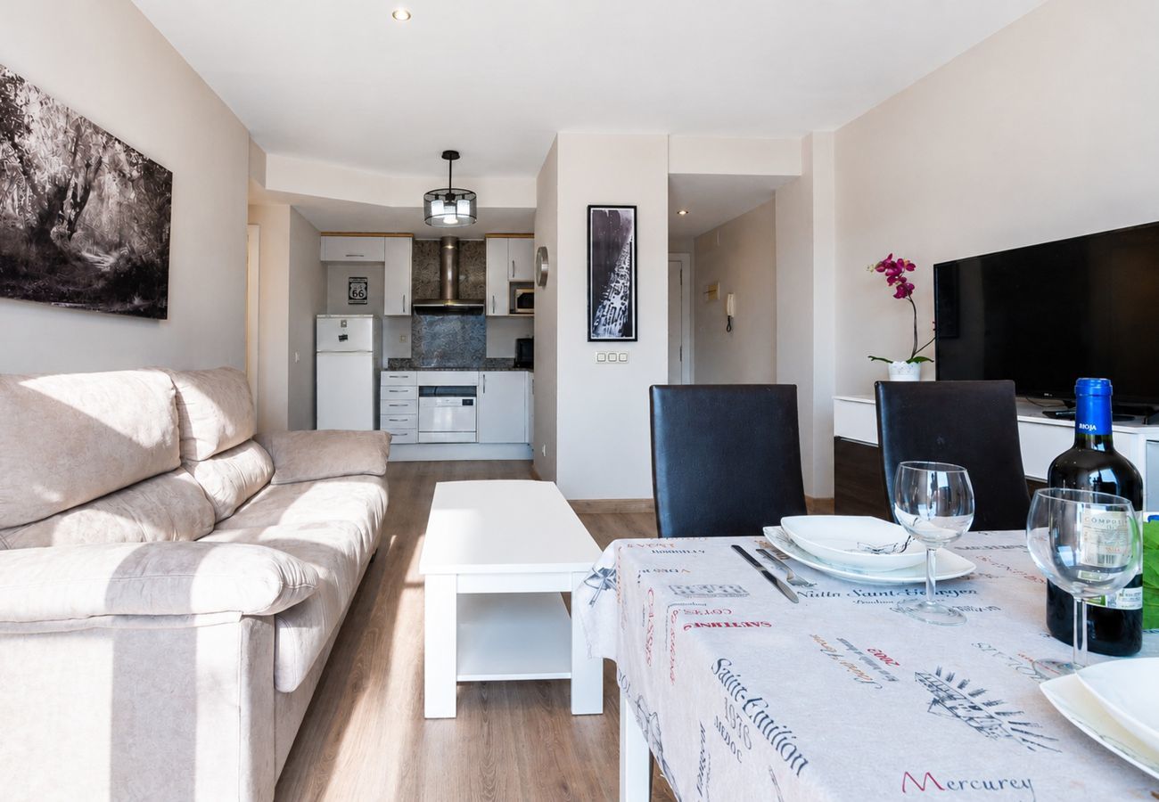 Apartament en Rosas / Roses - 1235 BLAUMARINA con piscina - APIVEND