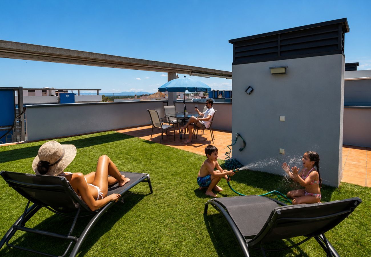 Apartament en Rosas / Roses - 1235 BLAUMARINA con piscina - APIVEND