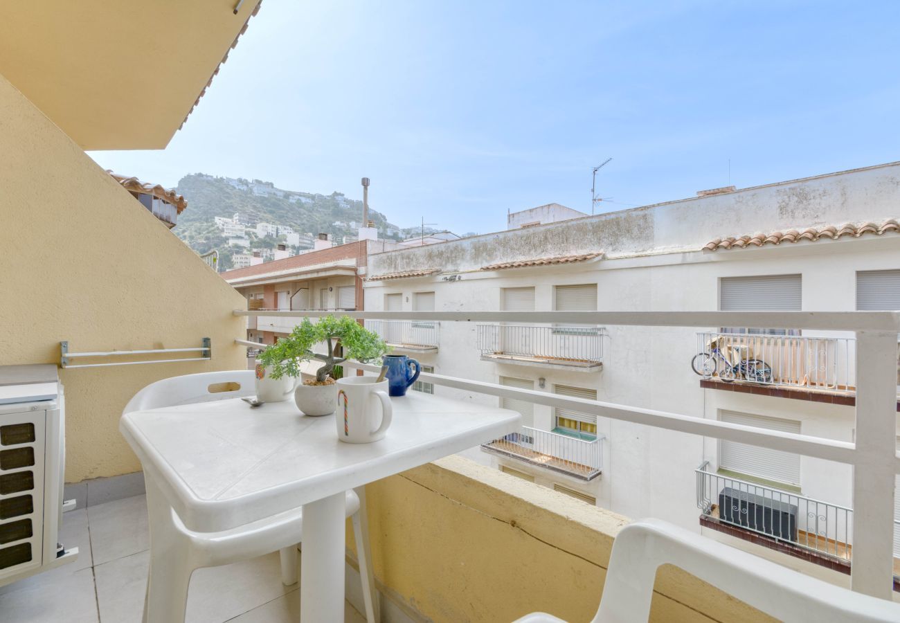 Apartament en Rosas / Roses - 1244 EUGENI ORS 200 m Playa